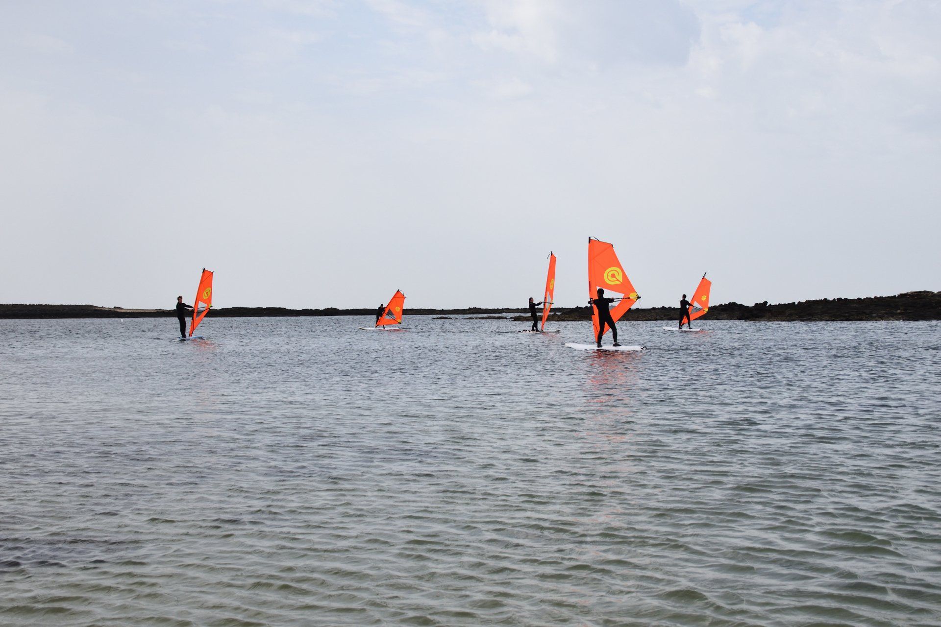 Beginner windsurf lesson in Fuerteventura