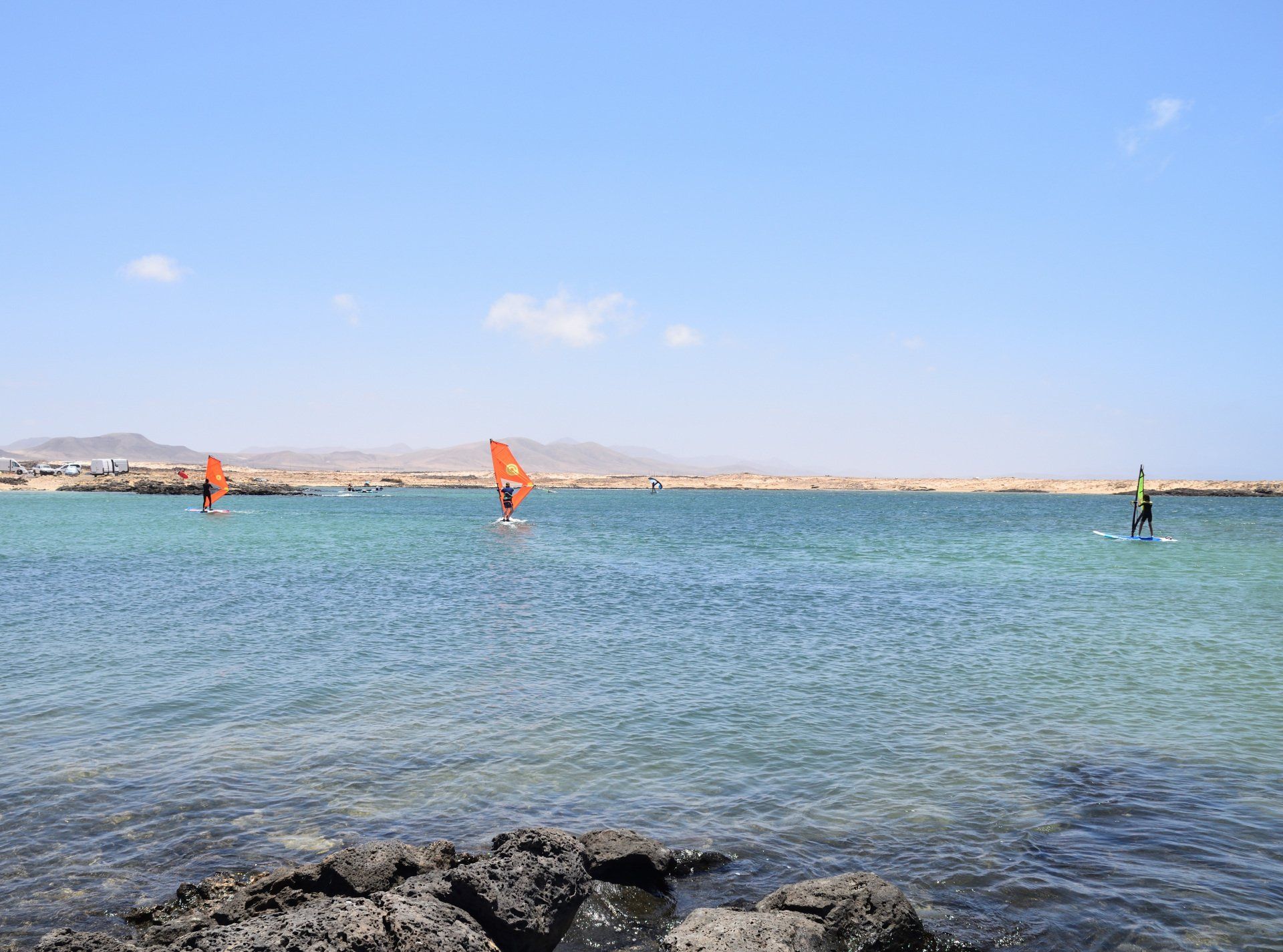 Beginner wingfoil lesson in Fuerteventura