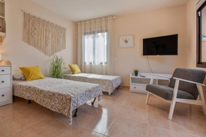 Apartment Elena — photo 1 of 12