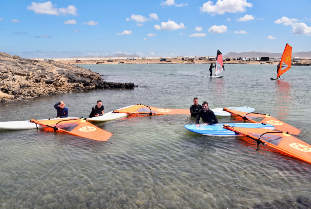 Beginner windsurf lesson in Fuerteventura