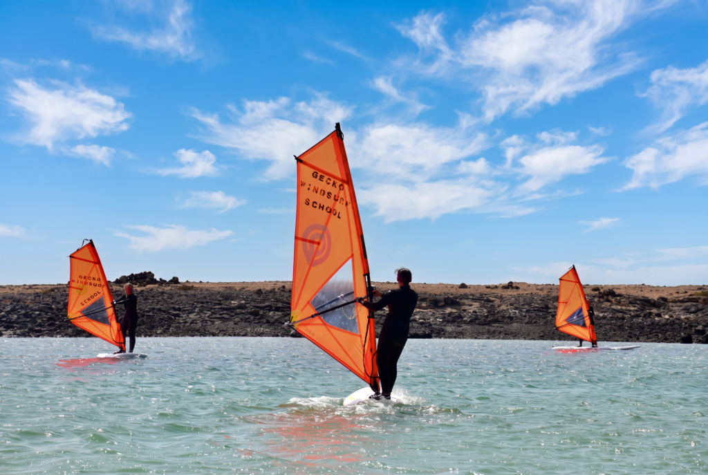 Beginner windsurf lesson in Fuerteventura